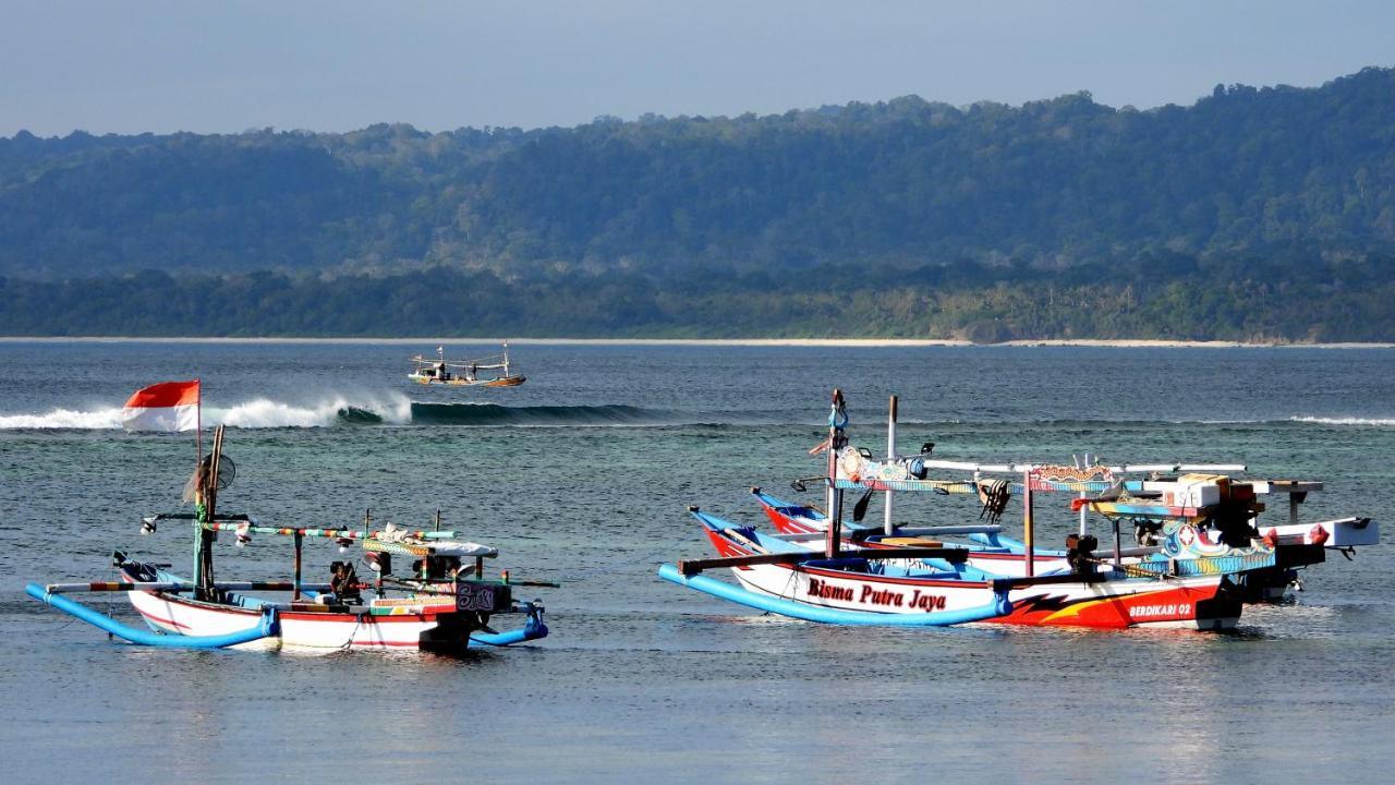 Jawa Jiwa G-Land Resort Dadapan Buitenkant foto